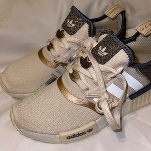 Adidas women’s size 5 nmd